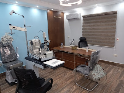 عيادة العيون د/مينا نصري