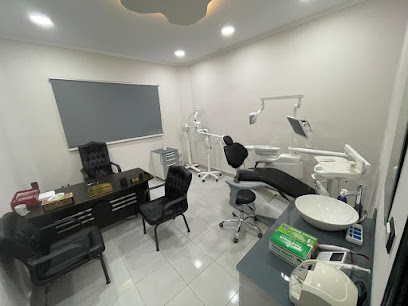 Dr Amr El Bendary Dental world