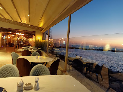 ذا بريدج كافيه ومطعم