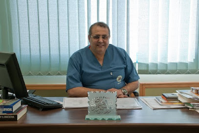عيادة الدكتور محمد فتى للوجه و الفكين