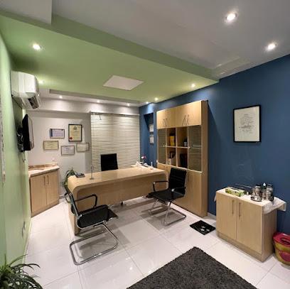 دكتور محمد شرشر استشارى جراحات السمنه المفرطة و جراحات الجهاز الهضمى و المناظير