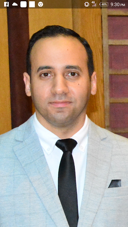 د احمد ناجي عيادة العيون