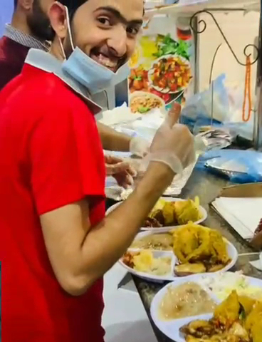 مطعم طع ١٠٠