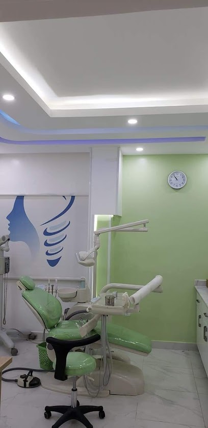 مركز د.اكرم ثابت ناشر لطب و زراعة الاسنان و جراحة الفم والوجه والفكين