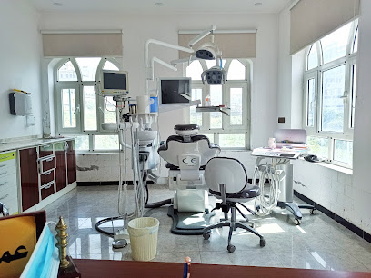 عيادة رويال كير لطب وجراحة الفم والأسنان