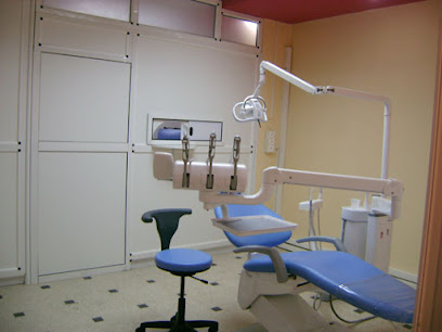 عيادة جراحة الأسنان القبة