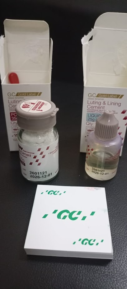 مركز الدكتور محمد حافظ للأسنان