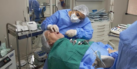 Clinique Dentaire Alkamar - Urgence Dentaire Marrakech | 24h/24 7j/7 | Dentiste en urgence - Soins Dentaires Immédiats