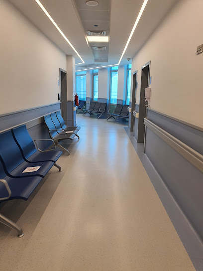 عيادات مستشفى العمادي