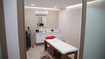 Cabinet de chirurgie Plastique, Réparatrice et Esthétique Dr. Salim El Harrak عيادة جراحة التجميل و التقويم دكتور سليم الحراق