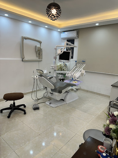 عيادة د. باسل السيلاوي لطب وجراحة الأسنان