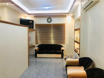 Al Hayat Dental Clinic | عيادة الحياة للأسنان