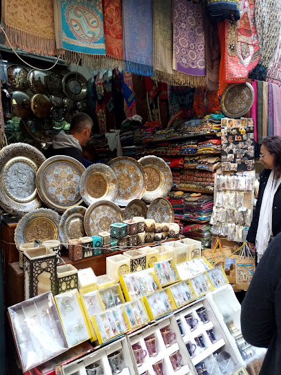 عصام رشاد للاحجار الكريمة