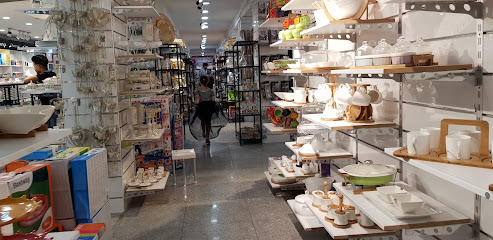 الكوخ كومبليكس