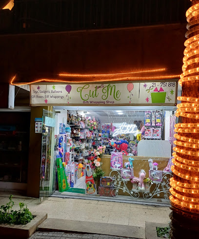 Cut me gift wrapping shop