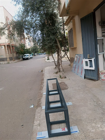 محل جميع أنواع الألومنيوم