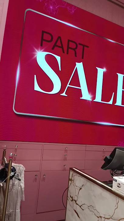 Nayomi Bawadi Mall Al-Ain