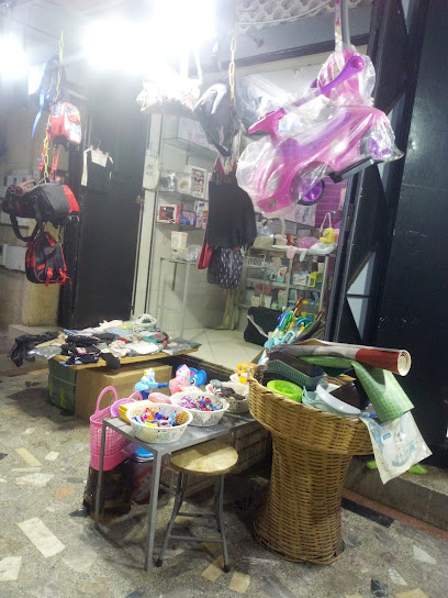 متجر للبيع ساروت قرب حمام عود الورد