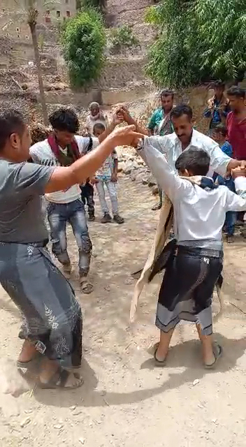 مطعم إبن صنعاء للسلتة والفحسة الشعبية وجميع أنواع المأكولات