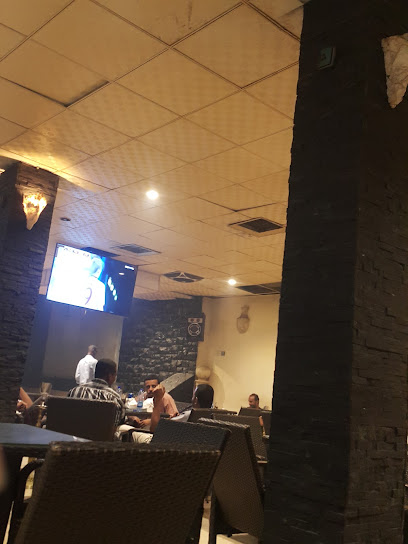 رياض كافيه - فندق هايمونت