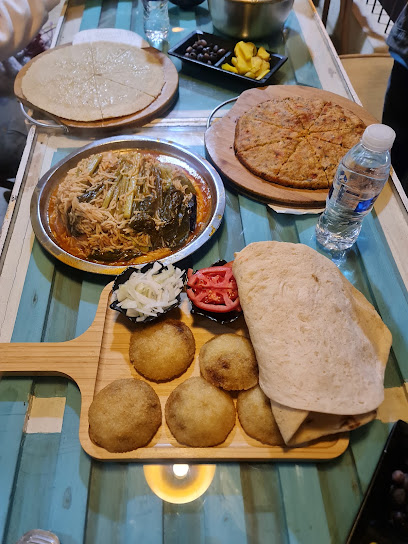 مطعم محلة ٢١