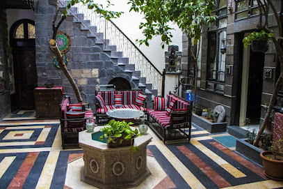 فندق أنتيك خان