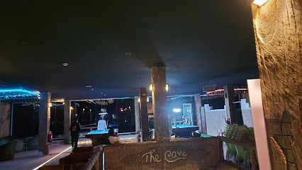 كوفي شوب الكهف