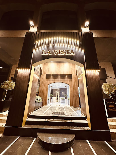 LA VISTA//