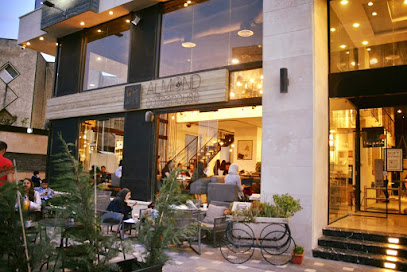 الموند كوفي - شارع مكة