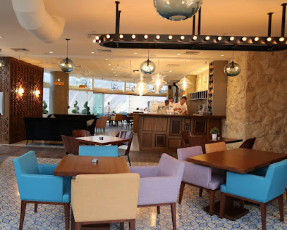 كافي حنين ، سيتي مول