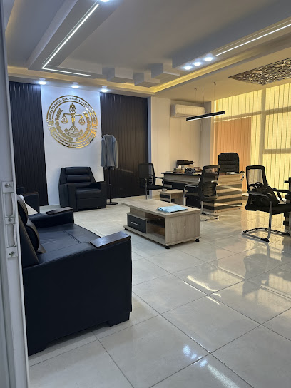 المحاميان عبدالله وهيب العمري وسعيد اسعد النواصره